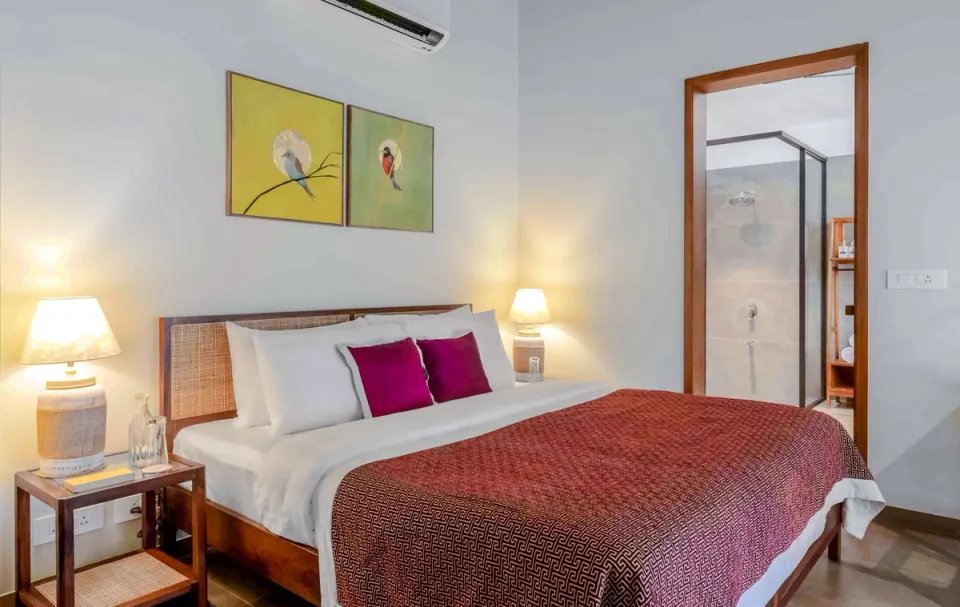 Stunning Bedroom at The Deck, Junagadh - amã Stays & Trails