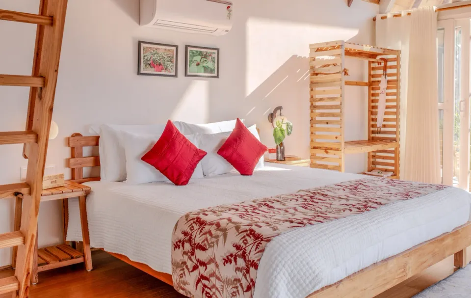 Luxury Bedroom at Godhuli Timil - Private Villa in Naukuchiatal