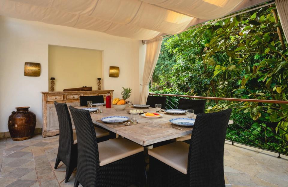 Luxury Outdoor Dining Area at 70 Vale, Goa - amã Stays & Trails 