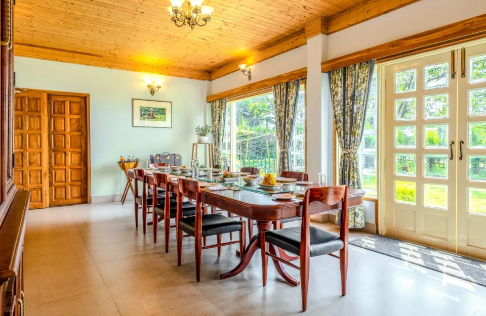 Elegant Dining Area at Makaibari Bungalow, amã Stays & Trails