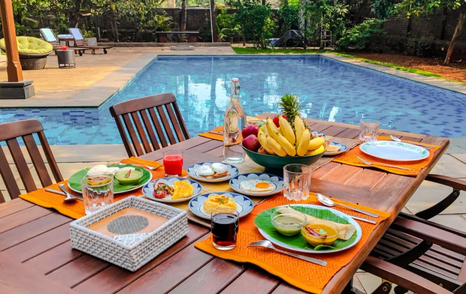 Outdoor Dining Space at The Mango House, amã Stays & Trails 