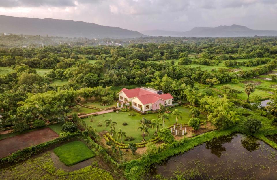 Luxury Swimming Pool at Nine Plams, Alibaug - amã Stays & Trails 