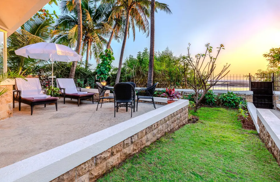 Breakfast By The Lawns - Experiences at Beach House, Madh Island