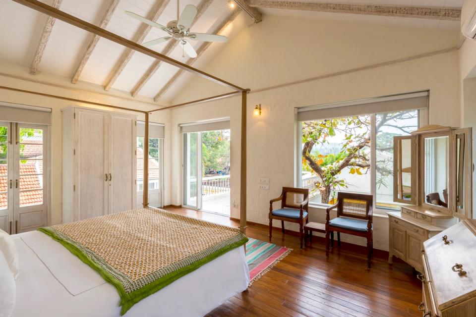 Luxury Bedroom at Chikoo Villa - Goa Private Bungalow