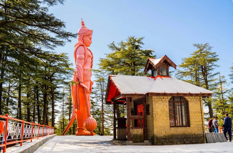 Jakhoo Temple Visit - Places To Visit In Manali, amã Stays & Trails