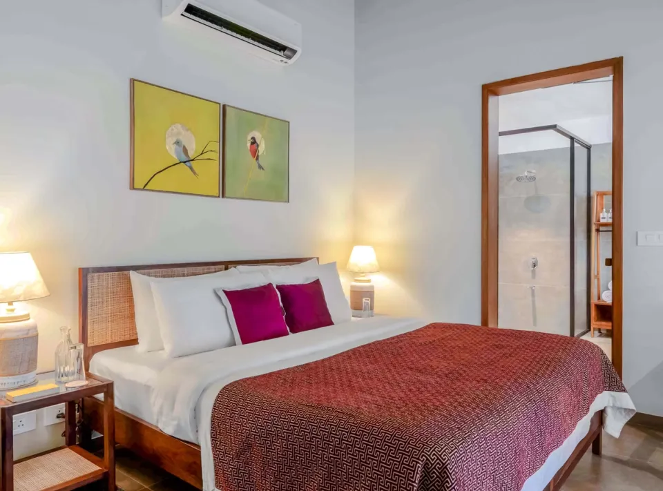 Luxury Bedroom at The Deck, Junagadh - amã Stays & Trails