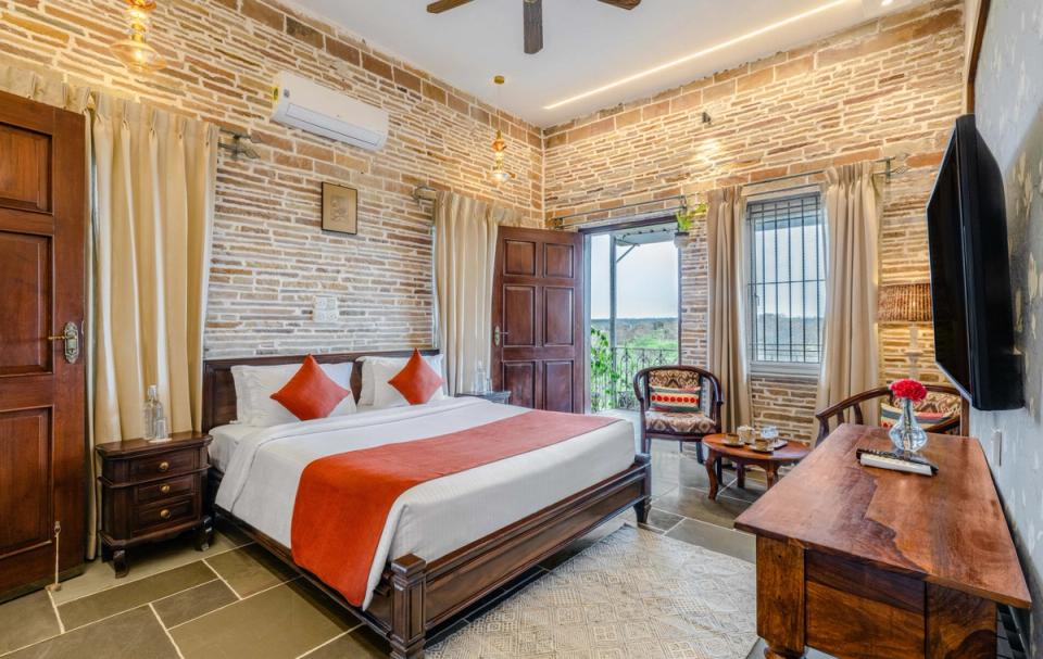 Elegant Bedroom at Moonstone, Bhopal - amã Stays & Trails 