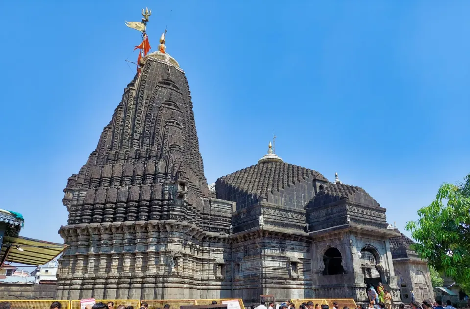 Trimbakeshwar Temple - Places To Visit In Nashik, amã Stays & Trails