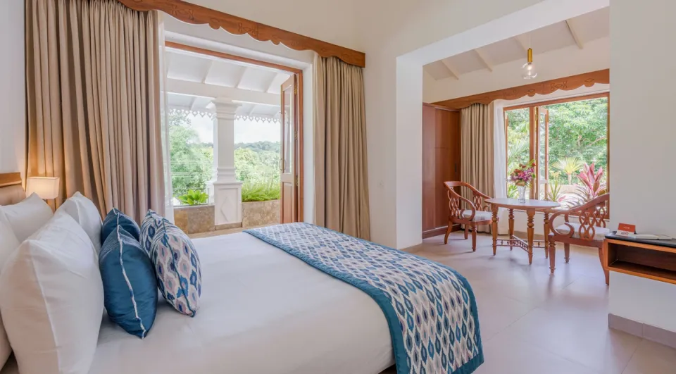 Elegant Bedroom at Palmeira de Socorro - Accommodation in Goa