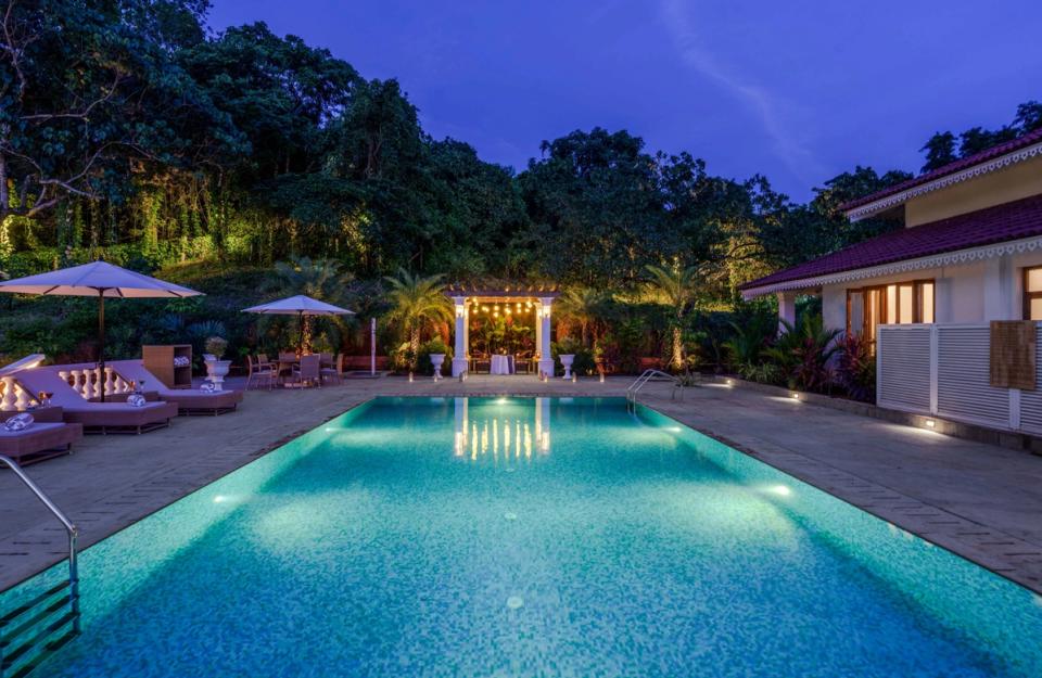 Luxury Swimming Pool at Palmeira de Socorro, Goa