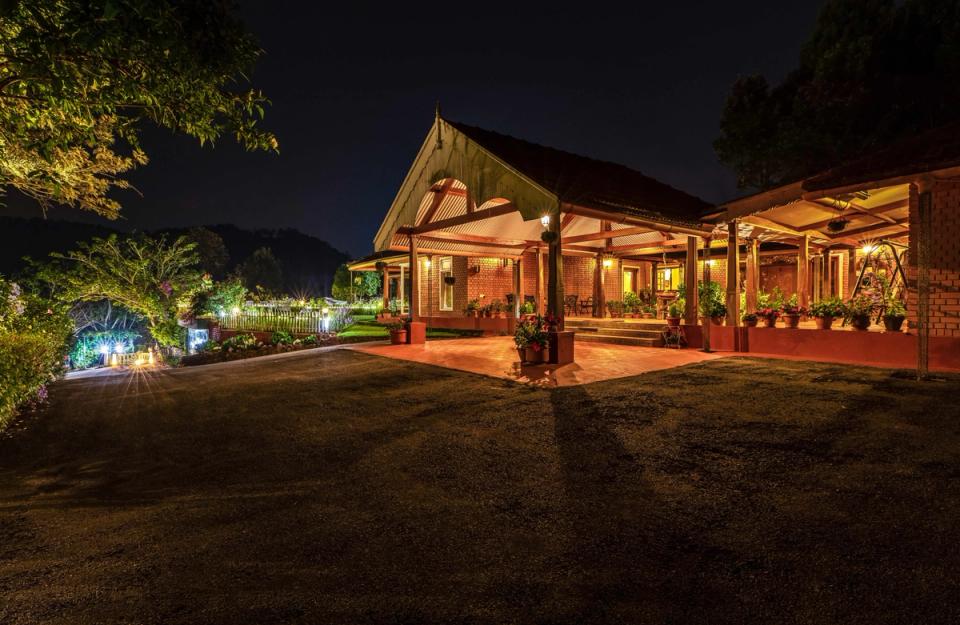 Luxury Bungalow in Kotagiri - Raven's Nest, amã Stays & Trails 