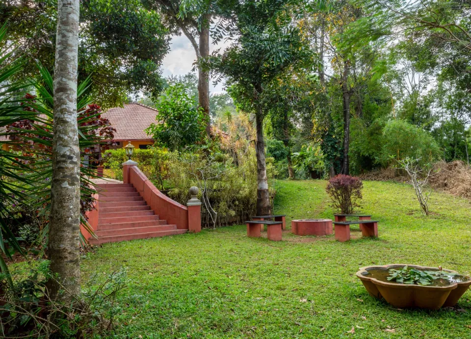 Authentic Estate Living - Experiences in Coorg, amã Stays & Trails 