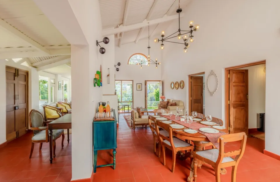 Elegant Dining Space at Aberdeen - Homestay in Coonoor