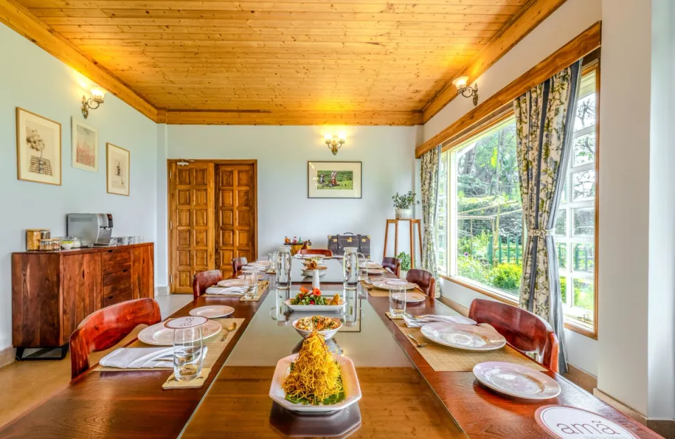 Stunning Dining Area at Makaibari Bungalow, amã Stays & Trails