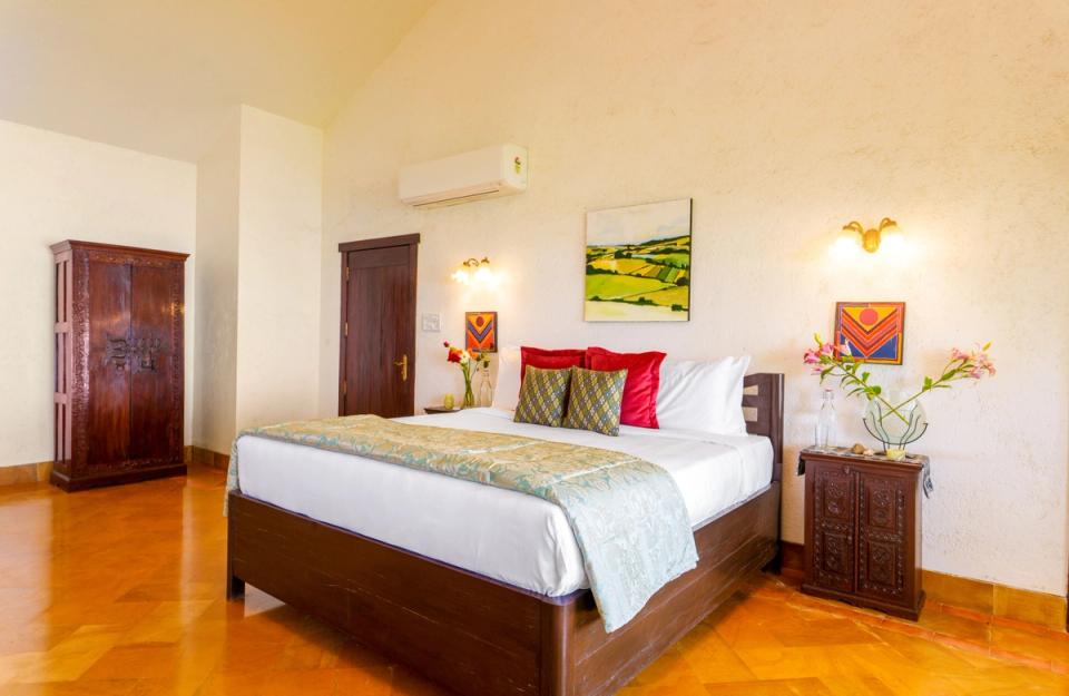 Lavish Bedroom at Whispering Heights - Lonavala Villa