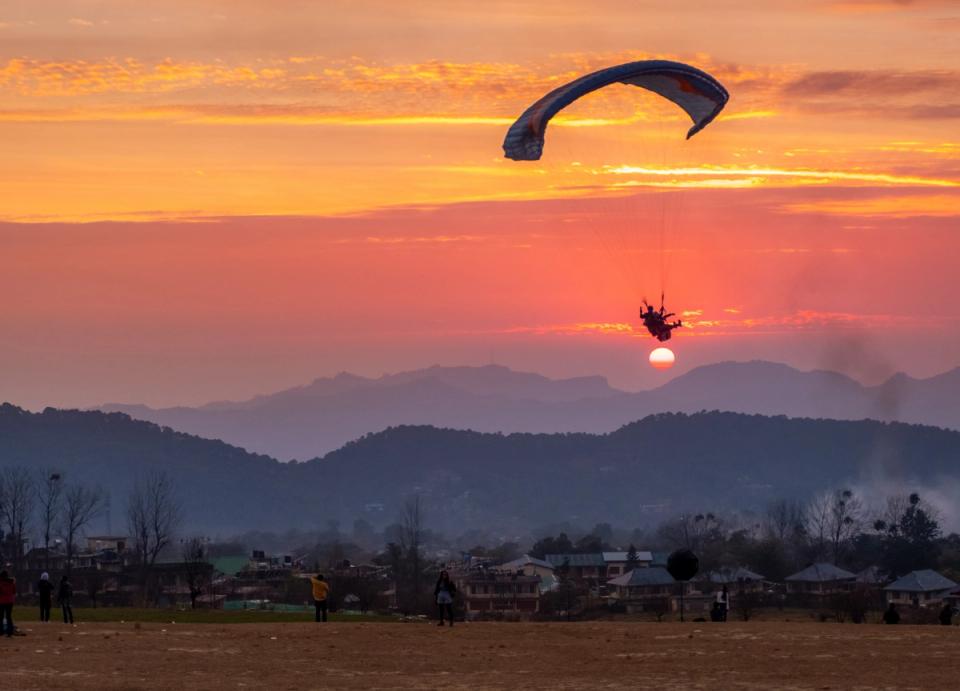 Must Have Experience in Naukuchiatal - Paragliding 