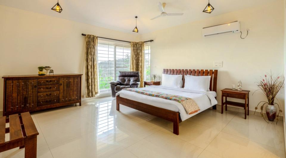 Spacious Bedroom at Arcadia - Accommodation in Coorg