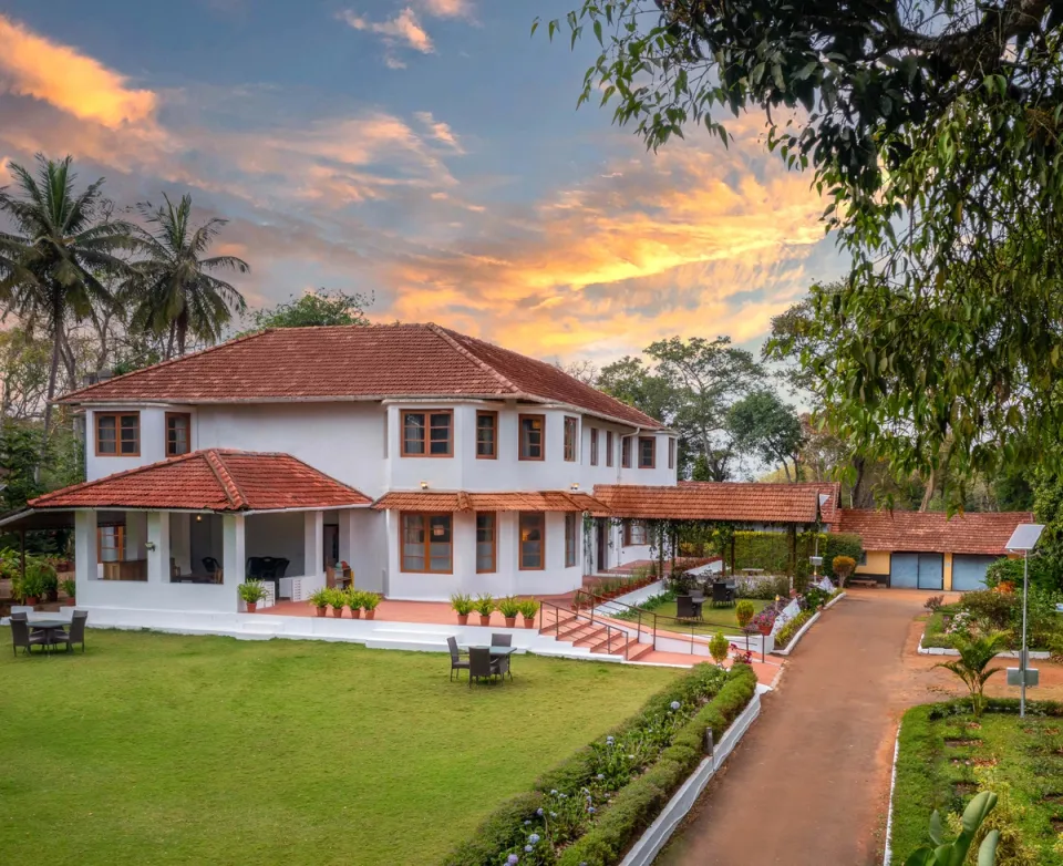 Taneerhulla Combo Villas: Luxury Stays in Coorg | amã Stays & Trails