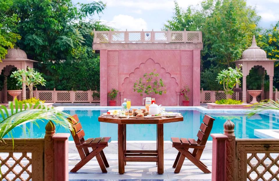 Breakfast in The Garden - Luxury Experiences at Rang Mahal