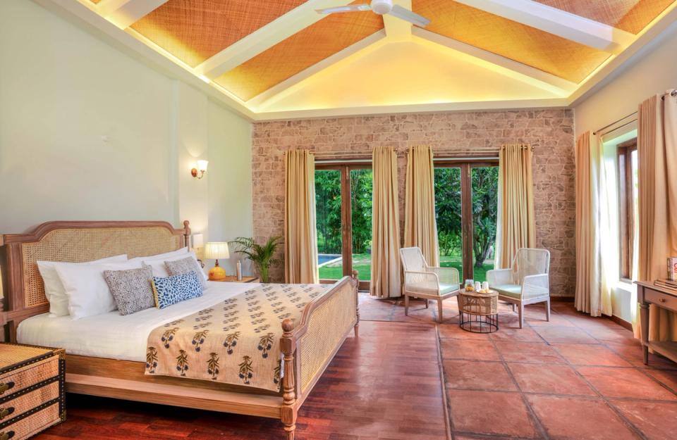 Luxury Bedroom at Nine Plams - Accommodation in Alibaug 