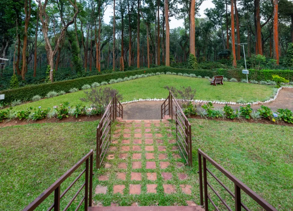 Relax at Garden Lawns - Luxury Experiences at Woshully Bungalow, Coorg