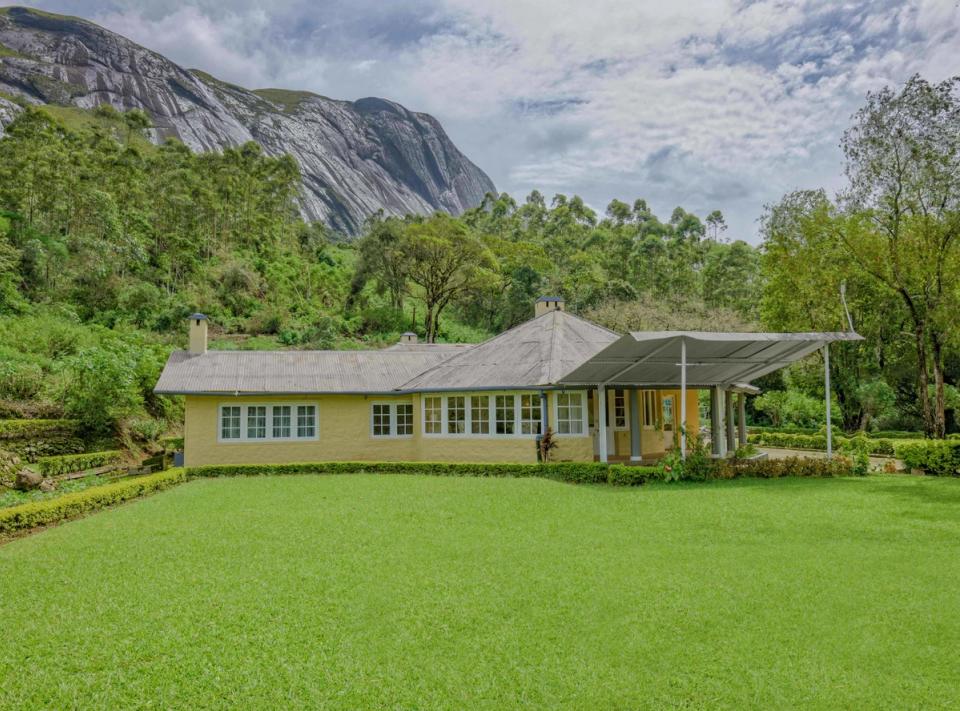 Stay In Munnar - Kadalaar Bungalow, amã Stays & Trails 