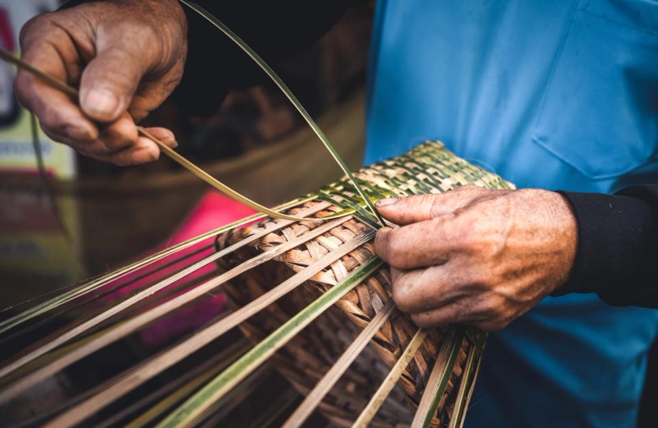 Weaving Coconut Leaves - Things To Do in Kochi