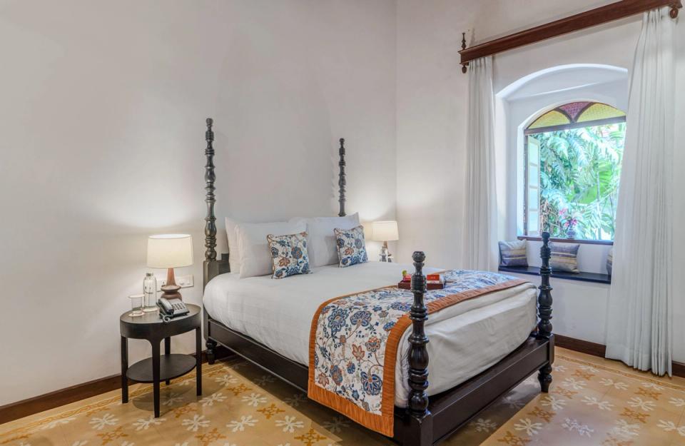 Elegant Bedroom At Palmeira De Saligao - Accommodation in Goa