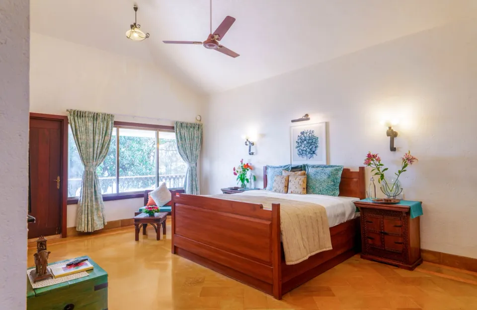 Luxury Bedroom At Whispering Heights - Bungalow in Lonavala