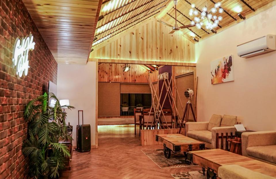 Luxury Living Space at Whispering Pines - amã Stays & Trails