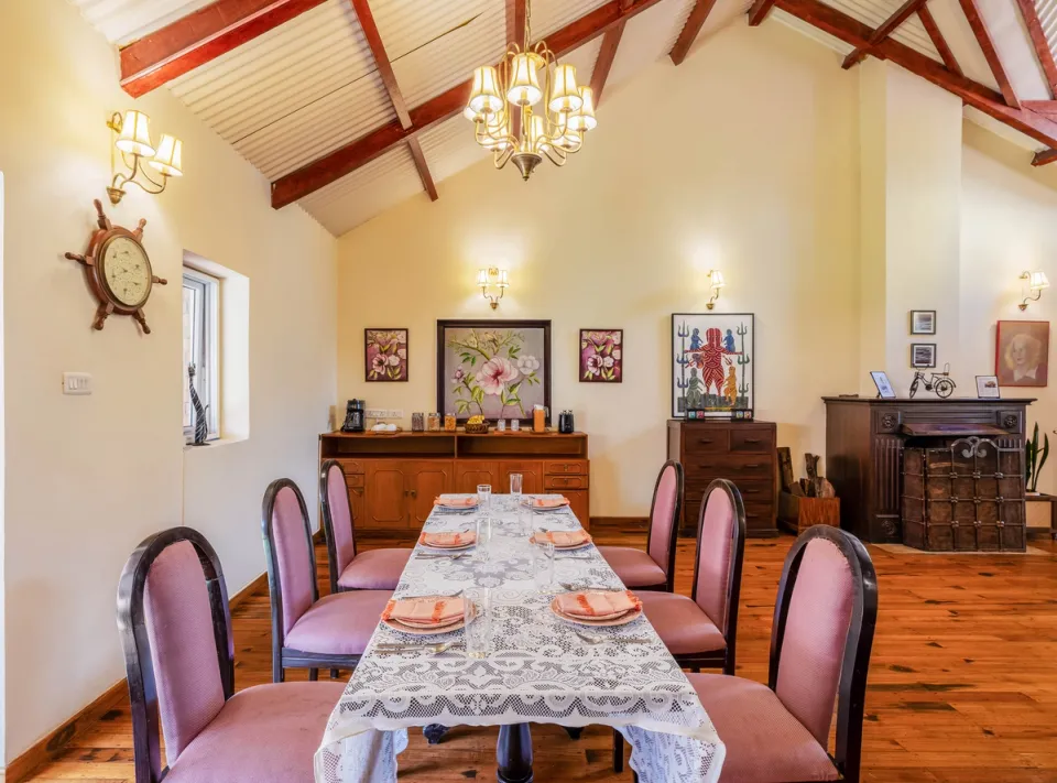 Dining Space at Raven's Nest, Kotagiri - amã Stays & Trails 