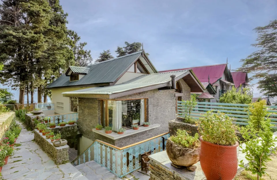 Ballyhack Cottage - Private Homestay in Shimla, amã Stays & Trails 