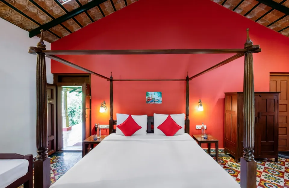 Luxury Bedroom at Rare Earth Estate - Bungalow In Coorg