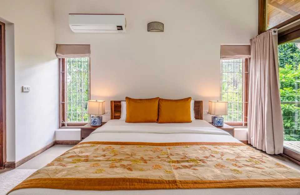 Luxury Bedroom at The Old Cattle Shed - 2 Bedroom Bungalow in Wayanad