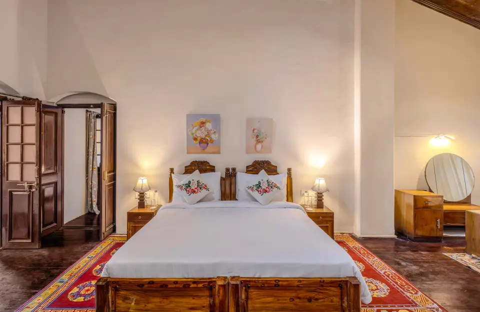 Spacious Bedroom at Waysie Villa - Homestay in Kurseong