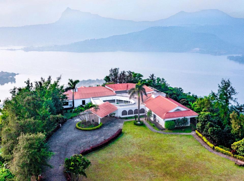 Villa in Lonavala - Whispering Heights, amã Stays & Trails