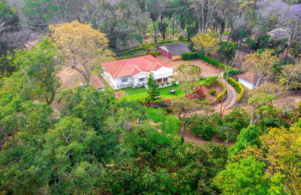 Coorg Cottages - Taneerhulla Cottage, amã Stays & Trails 