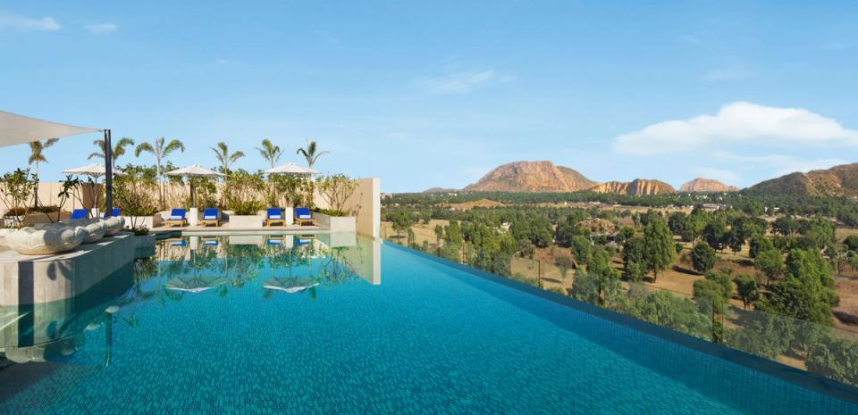 Pool View of Taj Amer, Jaipur - Banner Image