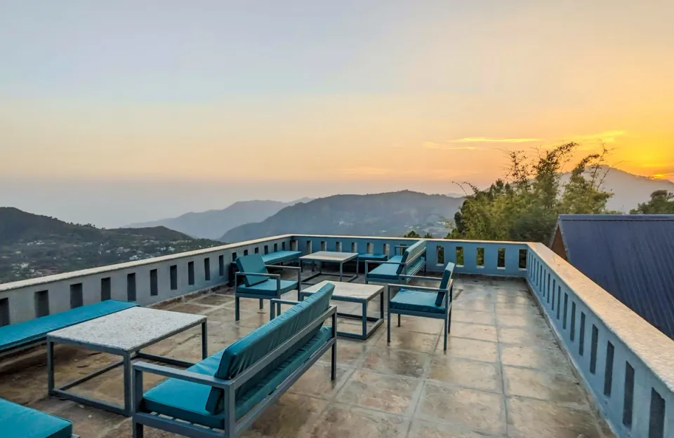 Dining Space at Godhuli Bhimal, Naukuchiatal - amã Stays & Trails