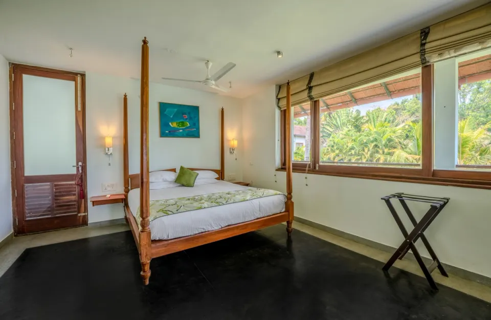 Spacious Bedroom at Pathiramanal Villa - 6 Bedroom Villa In Alappuzha