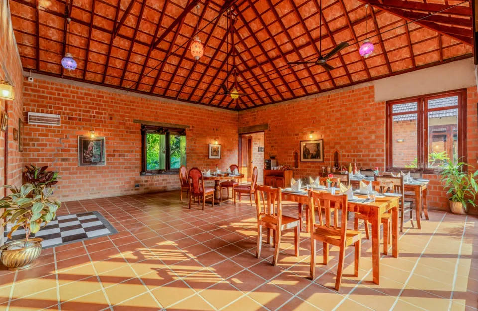 Luxury Dining Space at Lily Pad, Kumarakom - amã Stays & Trails