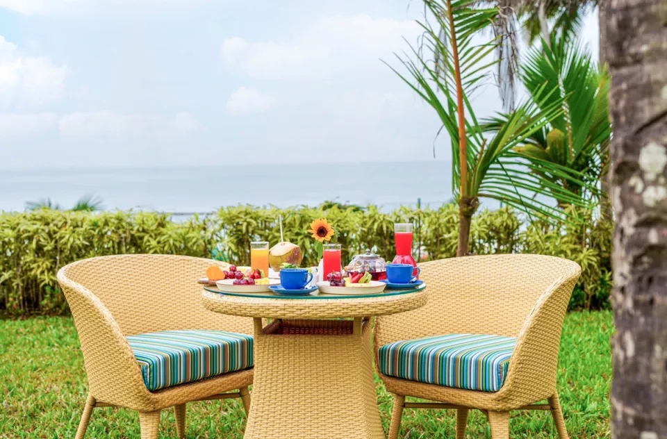 Outdoor Breakfast Experience At Villas In Panchgani, amã Stays & Trails