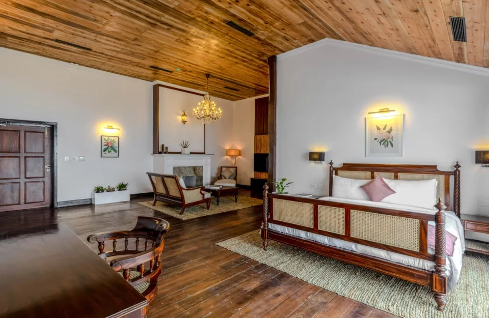 Spacious Bedroom at Puttabong Cottage - 6 Bedroom Cottage in Darjeeling 