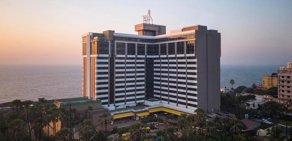 Luxury Apartment View of Taj Lands End, Mumbai - Banner Image