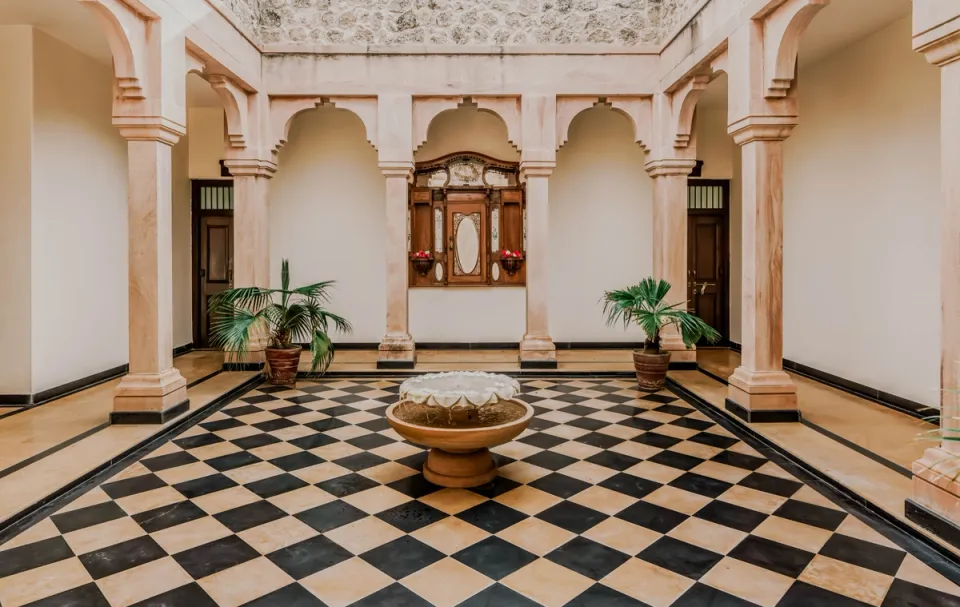 Elegant Courtyard at Abhay Villa, Jodhpur - amã Stays & Trails