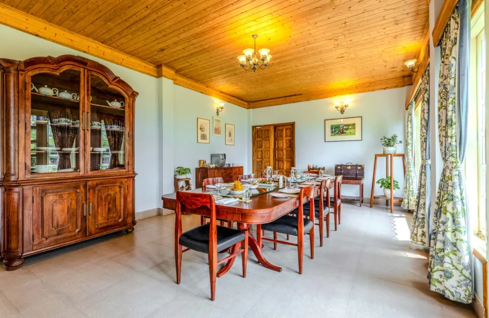 Spacious Dining Area at Makaibari Bungalow, amã Stays & Trails