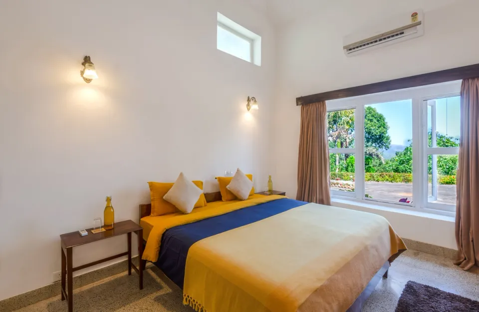 Luxe Bedroom at Pollibetta Bungalow - 4 Bedroom Villa In Coorg