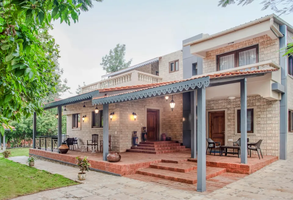 Dulwich Combo Villas: Luxury Stays in Panchgani | amã Stays & Trails