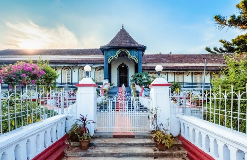 Historic Exploration at Figueiredo Mansion - Goa Things To Do