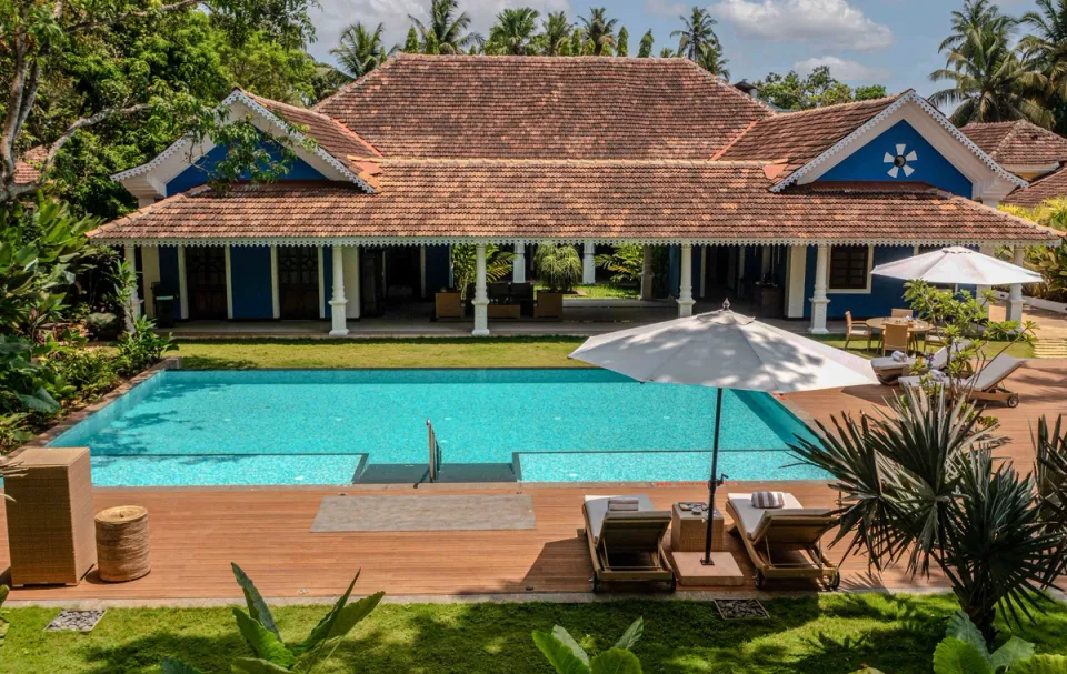 4 Bedroom Pool Villa in Goa - Palmeira De Saligao, amã Stays & Trails  